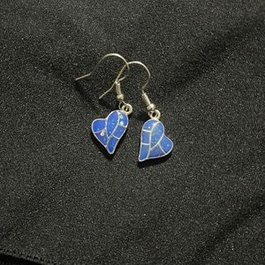 Retro blue heart earrings